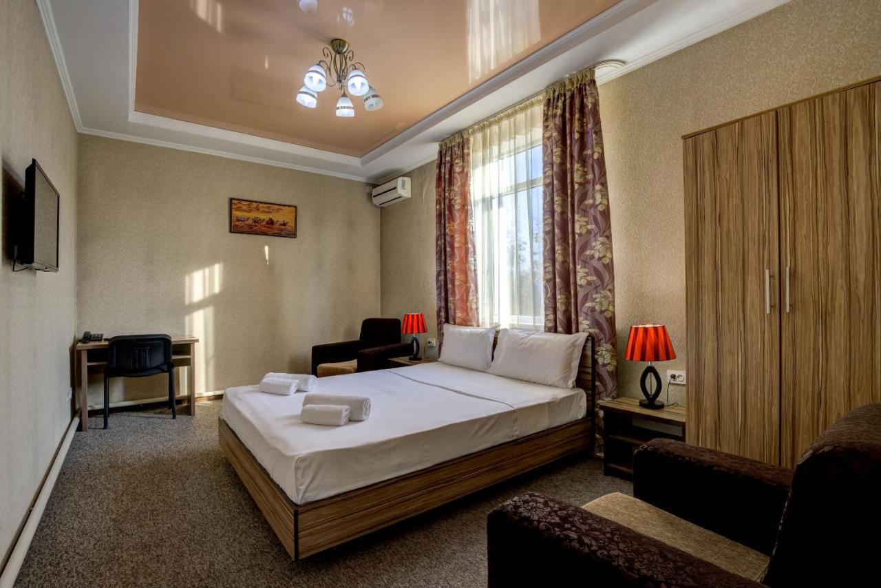 Kausar Hotel Бишкек Екстериор снимка